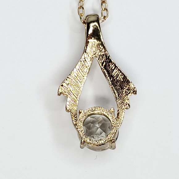 Rhinestone Pendant Necklace Goldtone Very Light Green Solitaire 3/8" - Picture 3 of 3